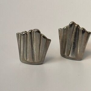 Vintage Stud Earrings Silver Tone Fluted Fan Art Deco Goth Minimalist 90s